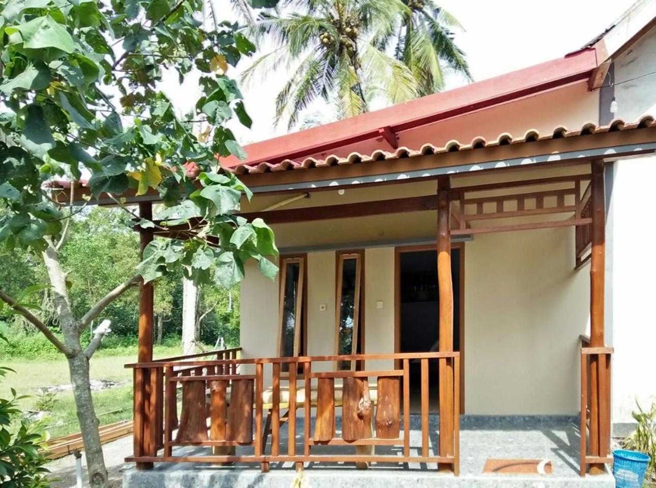 Red Island Bungalows Pasanggaran Habitación foto