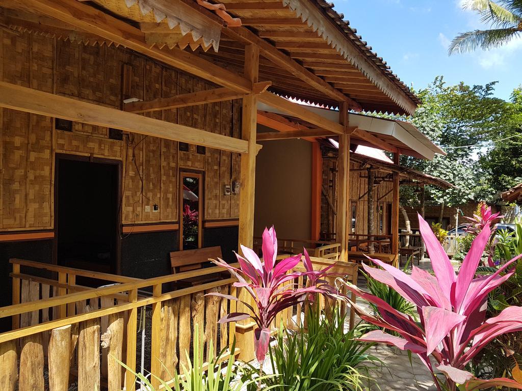 Red Island Bungalows Pasanggaran Exterior foto