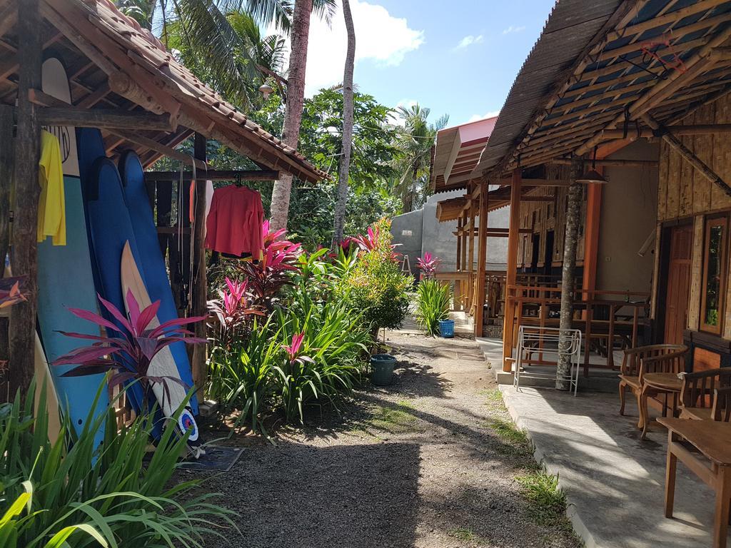 Red Island Bungalows Pasanggaran Exterior foto